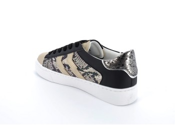 Sneackers dorées motif serpent