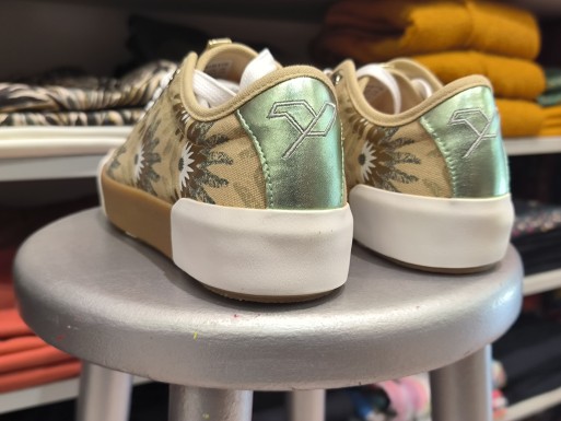 Sneakers beige femme imprimé fleurs