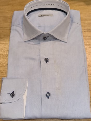Chemise homme bleu clair cintrée