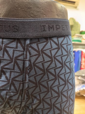 Boxer homme bleu marine motif géométrique