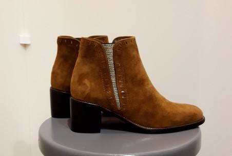 Bottines velours noix femme